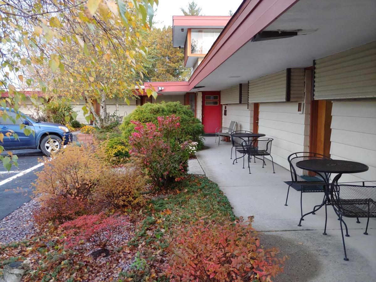 The Usonian Inn Llc Spring Green Εξωτερικό φωτογραφία