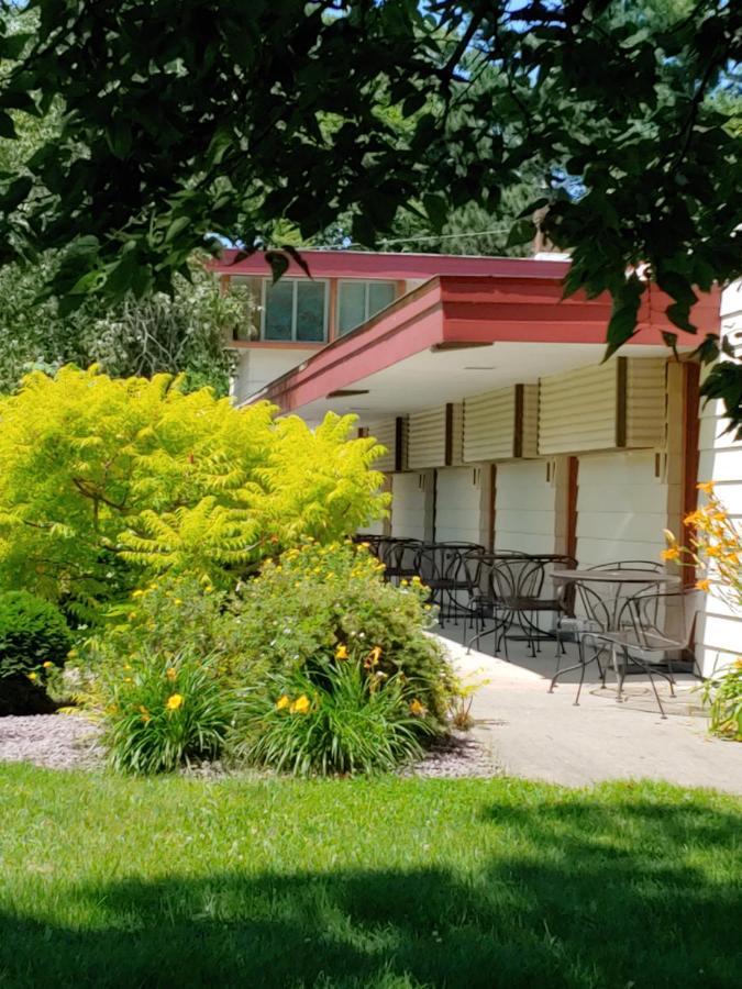 The Usonian Inn Llc Spring Green Εξωτερικό φωτογραφία