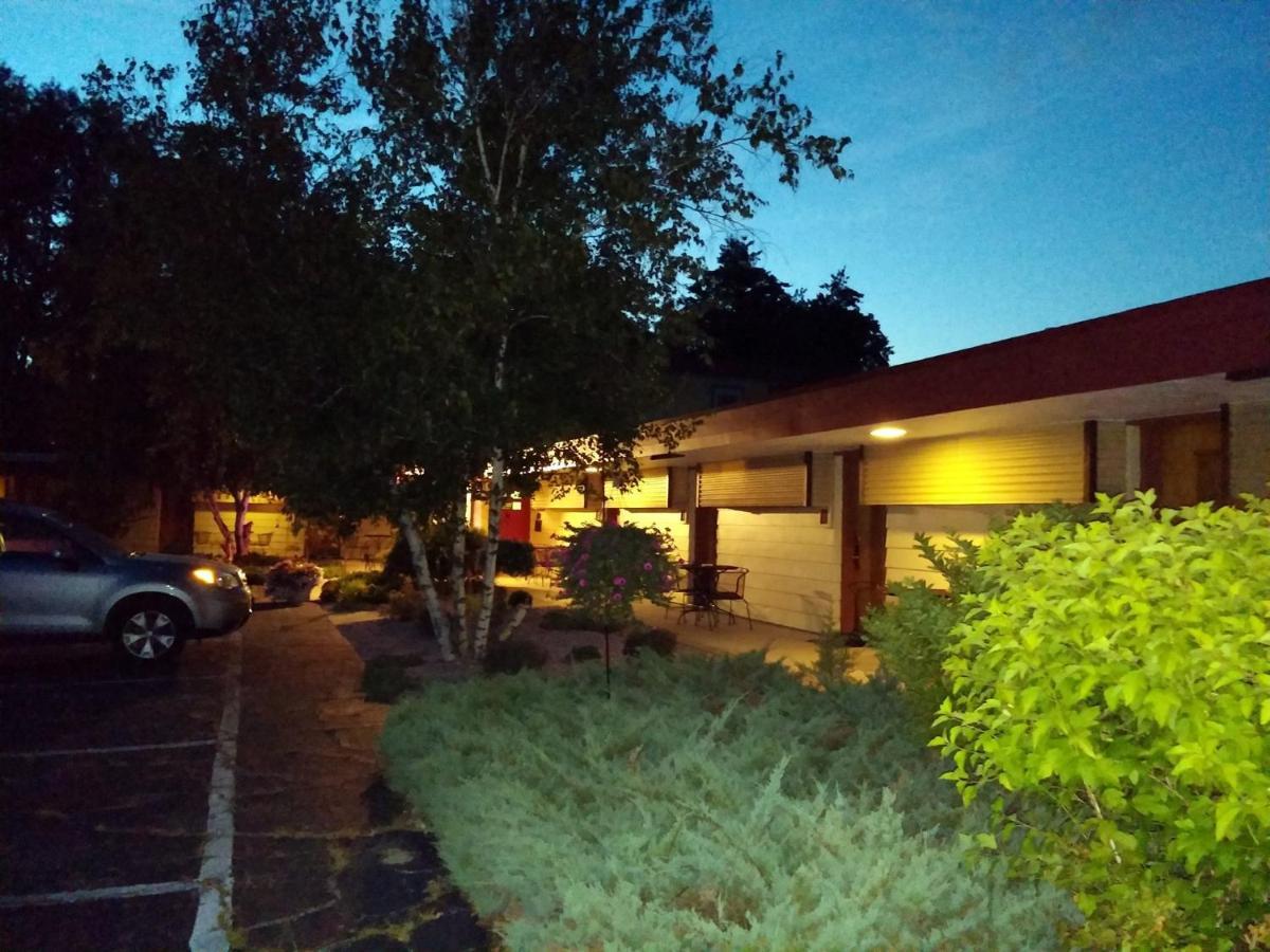 The Usonian Inn Llc Spring Green Εξωτερικό φωτογραφία
