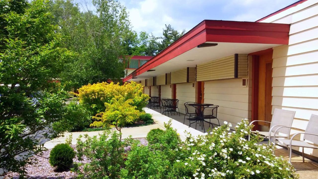 The Usonian Inn Llc Spring Green Εξωτερικό φωτογραφία