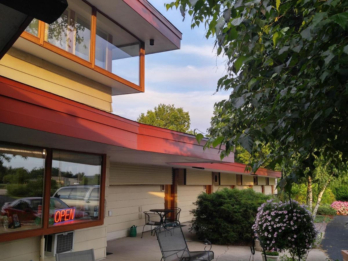 The Usonian Inn Llc Spring Green Εξωτερικό φωτογραφία