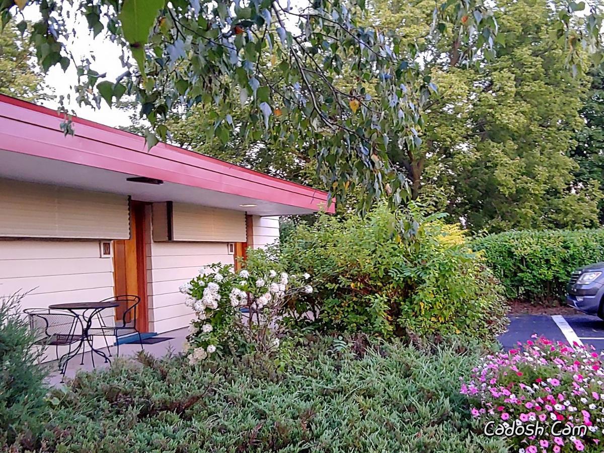 The Usonian Inn Llc Spring Green Εξωτερικό φωτογραφία