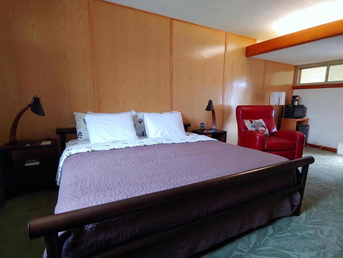 The Usonian Inn Llc Spring Green Εξωτερικό φωτογραφία